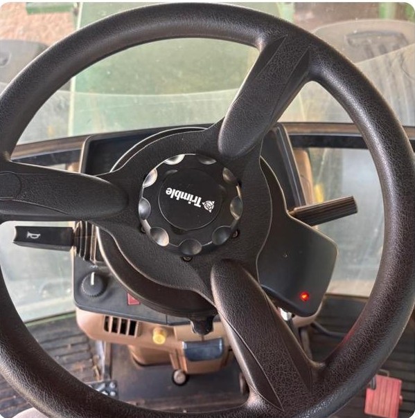 trimble_steering_wheel
